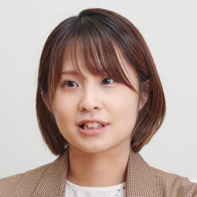 石郷岡彩<br />
いしごうおか・あや<br />
Aya Ishigooka