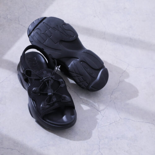 コアアクティブサンダル スニーカータイプ